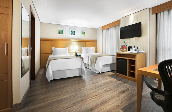 Imagen de la habitación del Hotel Melia Jardim Europa. Foto 10
