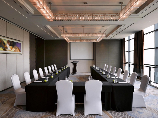 Imagen de los interiores del Hotel Melia Jinan. Foto 9