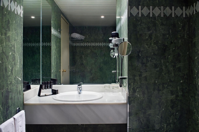 Imagen de la habitación del Hotel Melia Lebreros. Foto 7