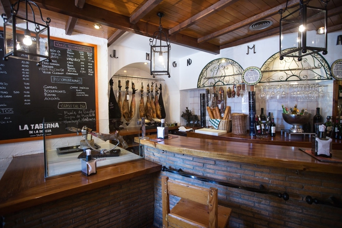 Imagen del bar/restaurante del Hotel Melia Lebreros. Foto 5