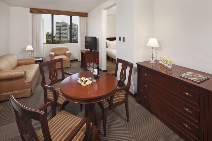 Imagen de los interiores del Hotel Melia Lima. Foto 13