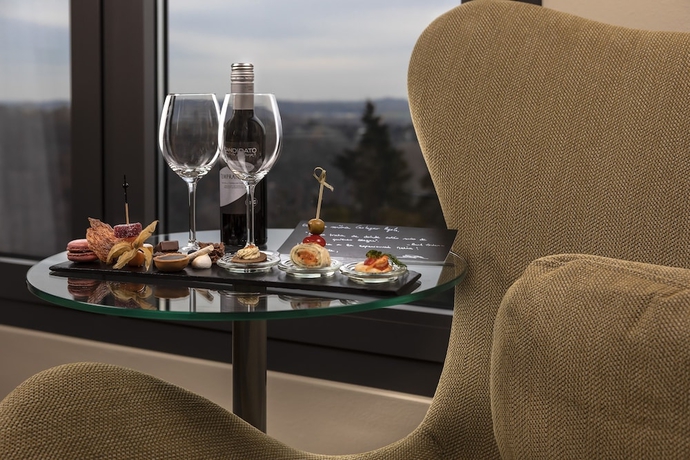 Imagen de la habitación del Hotel Melia Luxembourg. Foto 3