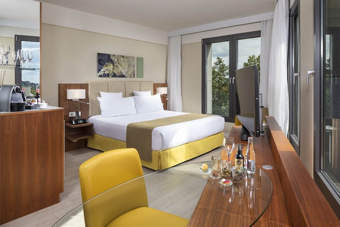 Imagen de la habitación del Hotel Melia Luxembourg. Foto 5