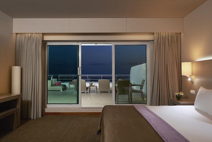 Imagen de la habitación del Hotel Melia Madeira Mare. Foto 13