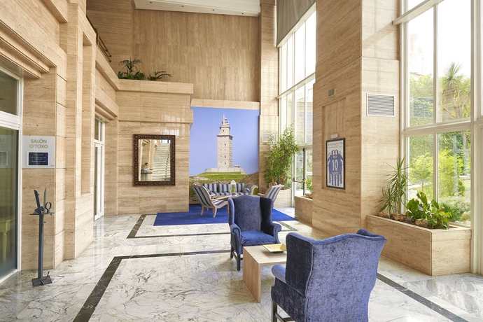 Imagen de los interiores del Hotel Melia Maria Pita. Foto 8