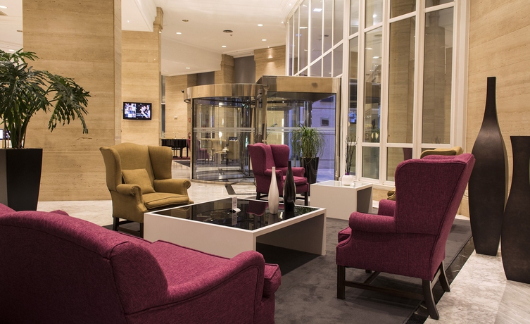 Imagen de los interiores del Hotel Melia Maria Pita. Foto 11