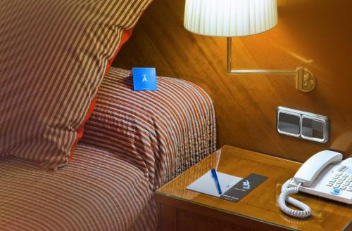 Imagen de la habitación del Hotel Melia Plaza. Foto 10