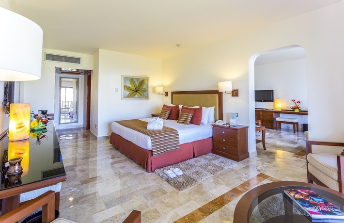 Imagen de la habitación del Hotel Melia Puerto Vallarta. Foto 4