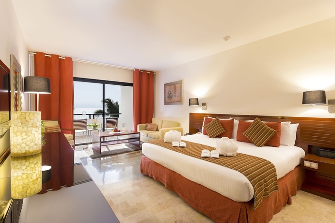 Imagen de la habitación del Hotel Melia Puerto Vallarta. Foto 17