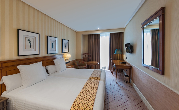 Imagen de la habitación del Hotel Melia Recoletos. Foto 4