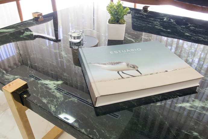 Imagen del bar/restaurante del Hotel Melia Setubal. Foto 5