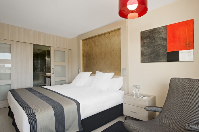 Imagen de la habitación del Hotel Melia Sevilla. Foto 10