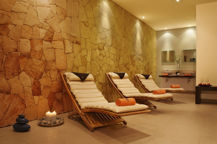 Imagen de la piscina del Hotel Melia Tortuga Beach. Foto 16