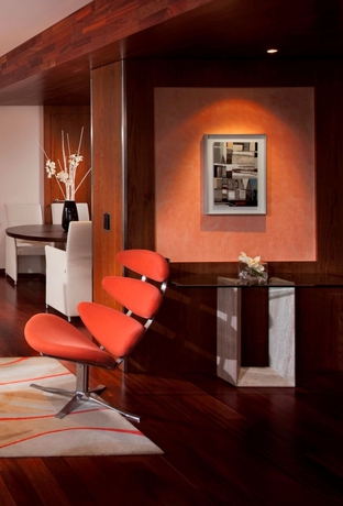 Imagen de la habitación del Hotel Melia Valencia. Foto 13