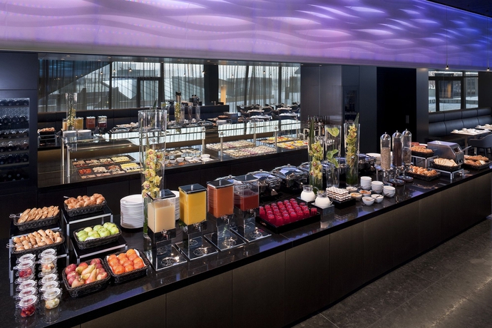 Imagen del bar/restaurante del Hotel Melia Vienna. Foto 7