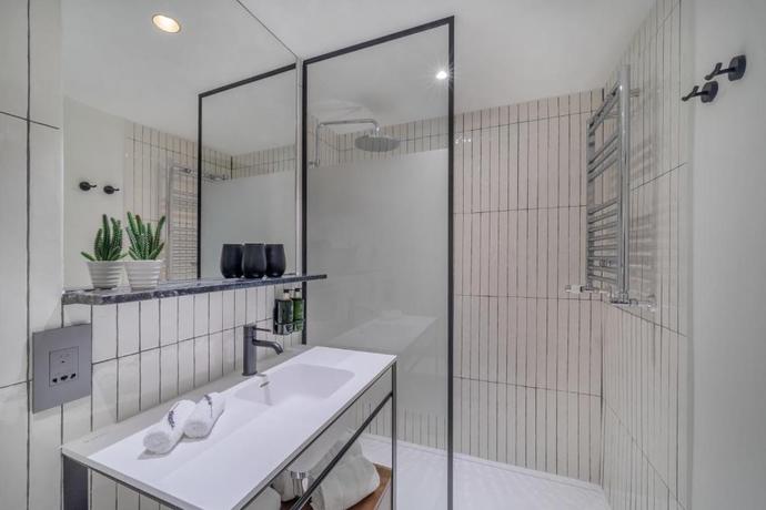 Imagen de la habitación del Hotel Melia White House. Foto 10