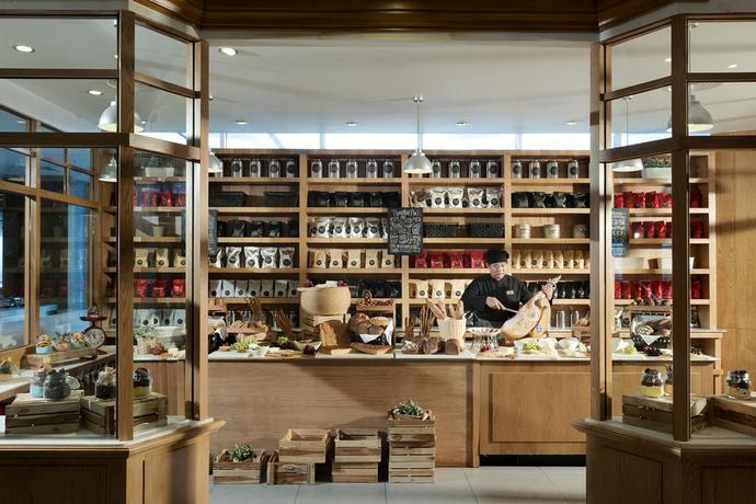 Imagen de los interiores del Hotel Melia Yangon. Foto 16