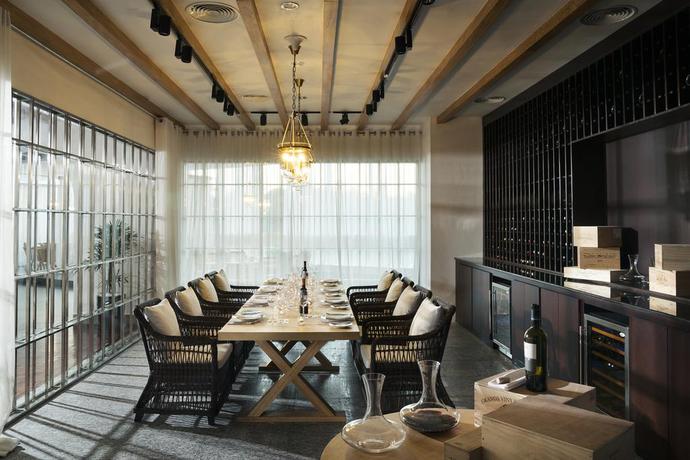 Imagen del bar/restaurante del Hotel Melia Yangon. Foto 5