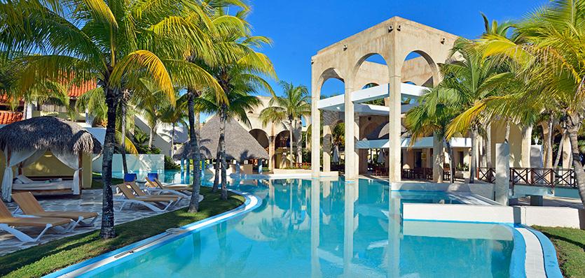 Imagen de la piscina del Hotel Melia las Americas. Foto 8