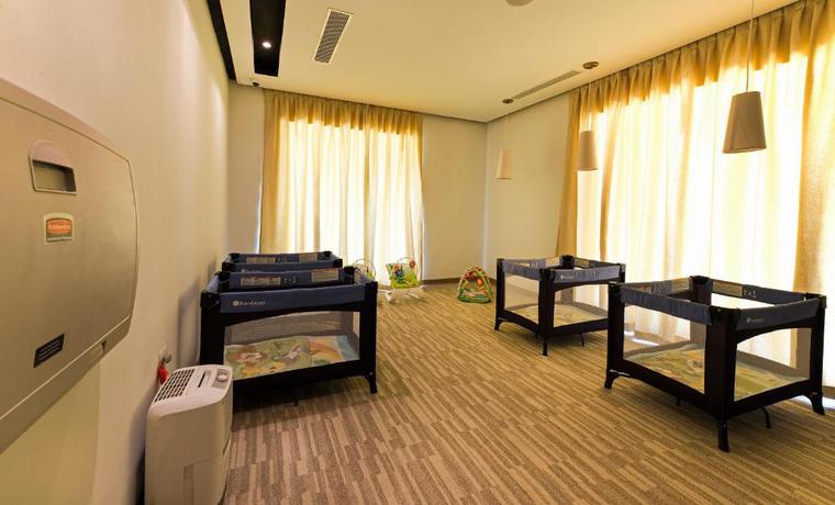 Imagen de los interiores del Hotel Meli&aacute; Caribe Beach Resort. Foto 30