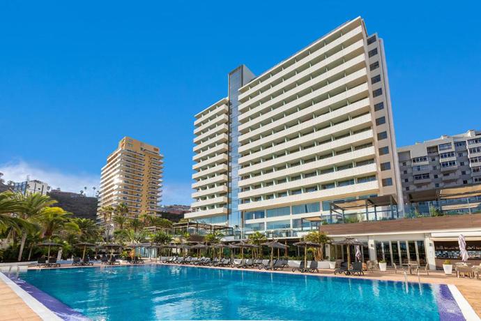 Imagen de la piscina del Hotel Meliá Costa Atlantis Tenerife. Foto 11