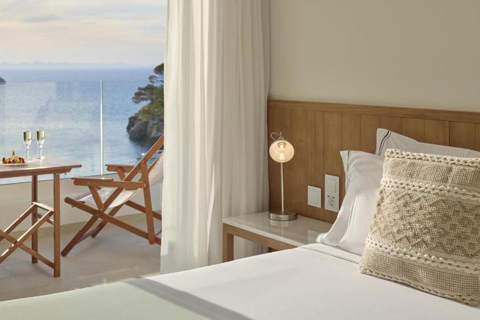 Imagen de la habitación del Hotel Meliá Ibiza. Foto 2