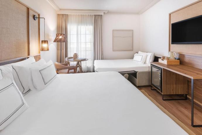 Imagen de la habitación del Hotel Meli&aacute; Isla Canela. Foto 4