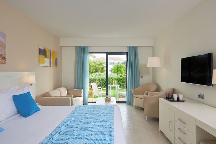 Imagen de la habitación del Hotel Meli&aacute; Laguna Beach. Foto 4