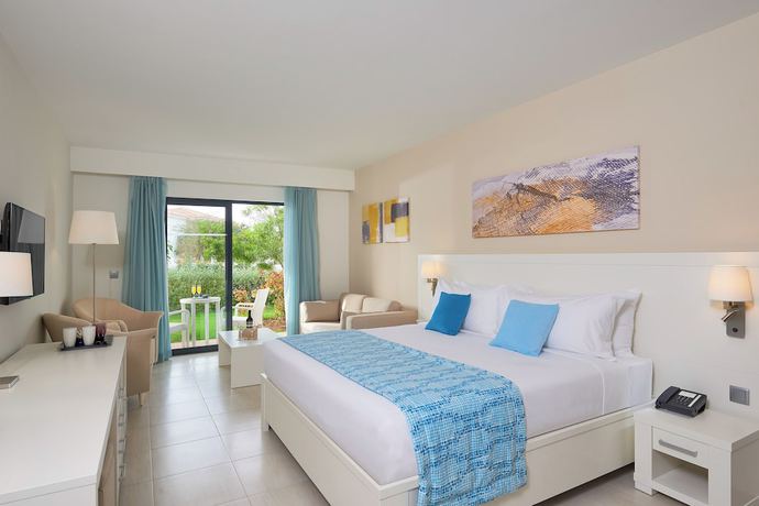 Imagen de la habitación del Hotel Meli&aacute; Laguna Beach. Foto 9