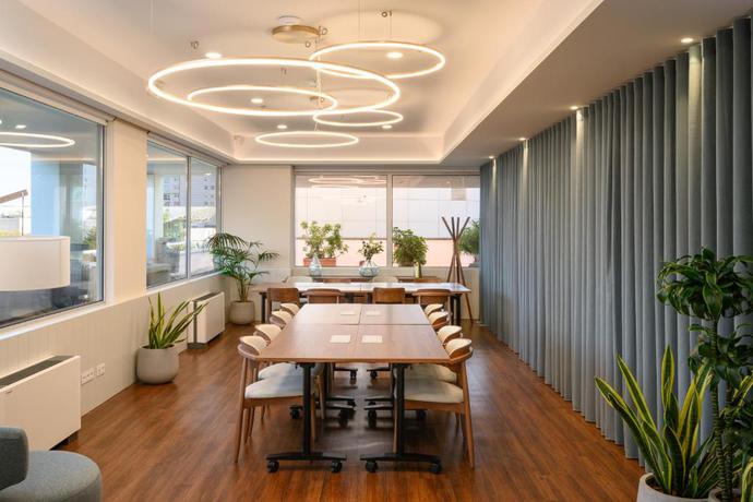 Imagen de los interiores del Hotel Meliá Lisboa Oriente. Foto 11