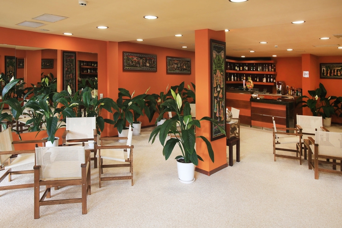 Imagen del bar/restaurante del Hotel Meliá Sunny Beach Resort. Foto 4