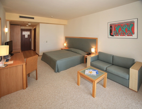 Imagen de los interiores del Hotel Meliá Sunny Beach Resort. Foto 10