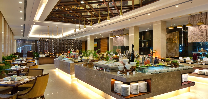 Imagen del bar/restaurante del Hotel Meliá Vinpearl Cam Ranh Beach Resort. Foto 1