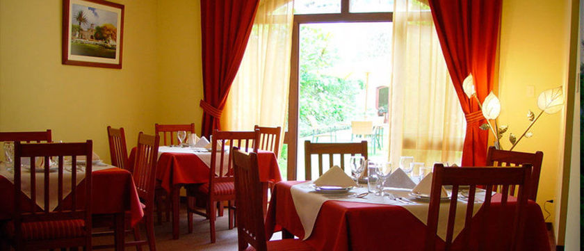 Imagen del bar/restaurante del Hotel Meliana. Foto 5