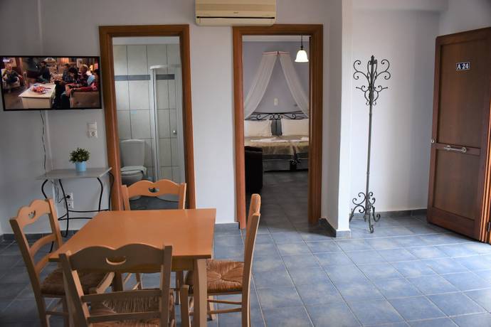 Imagen de la habitación del Hotel Melidron. Foto 10