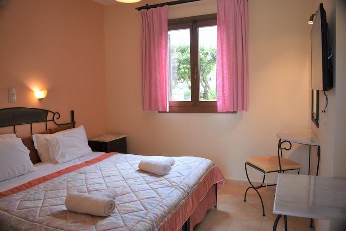 Imagen de la habitación del Hotel Melidron. Foto 12