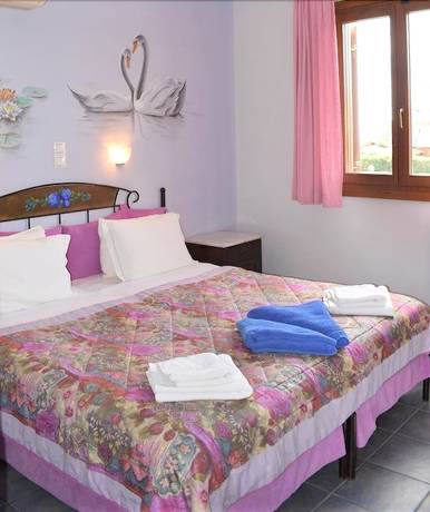 Imagen de la habitación del Hotel Melidron. Foto 13