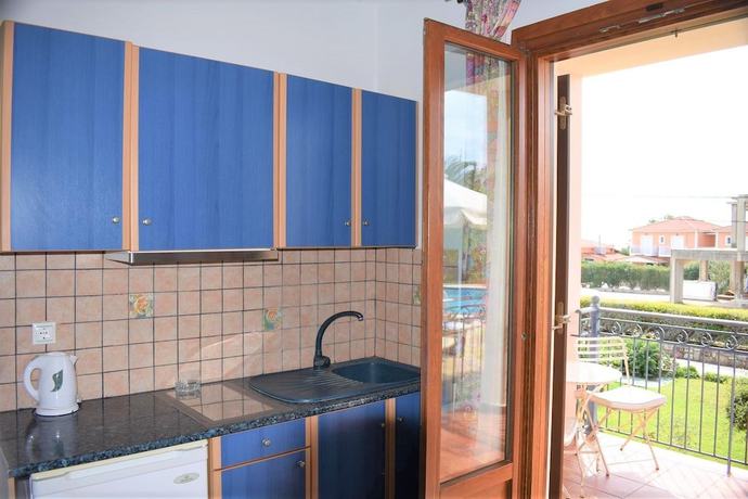 Imagen de la habitación del Hotel Melidron. Foto 18