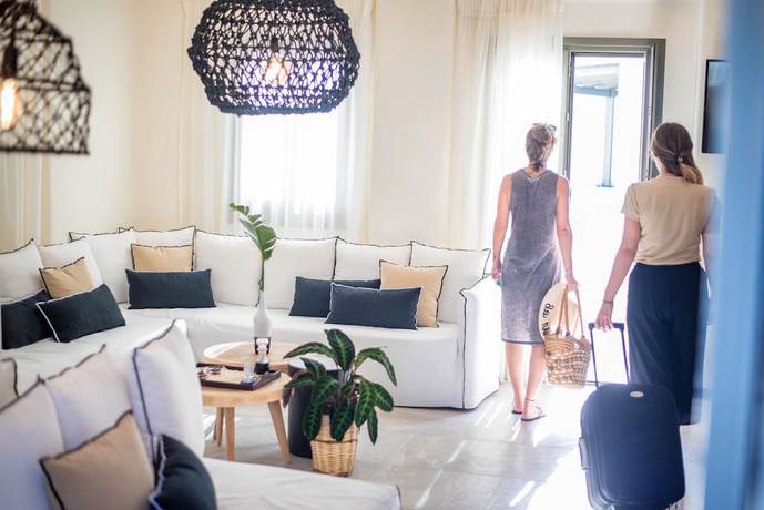 Imagen de los interiores del Hotel Melidron and Suites. Foto 16