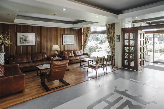 Imagen de los interiores del Hotel Melillanca. Foto 20