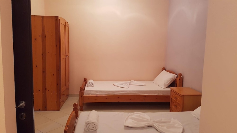 Imagen de la habitación del Hotel Melina Apartments, Gjasht&euml;. Foto 11