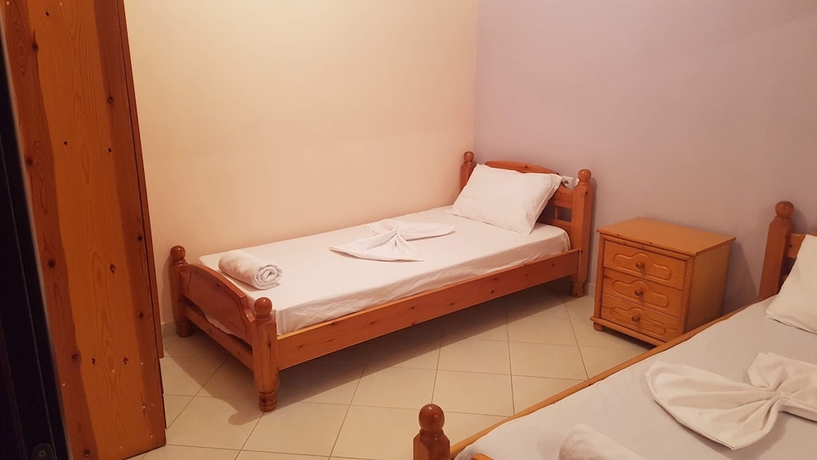Imagen de la habitación del Hotel Melina Apartments, Gjasht&euml;. Foto 13