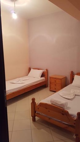 Imagen de la habitación del Hotel Melina Apartments, Gjasht&euml;. Foto 17