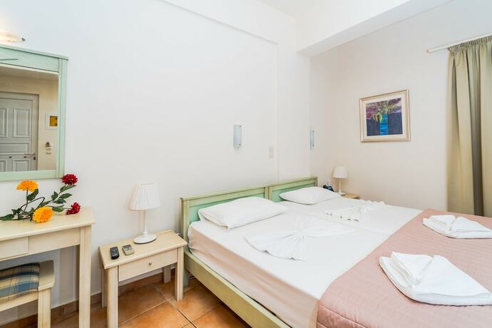 Imagen general del Hotel Melina Beach. Foto 14