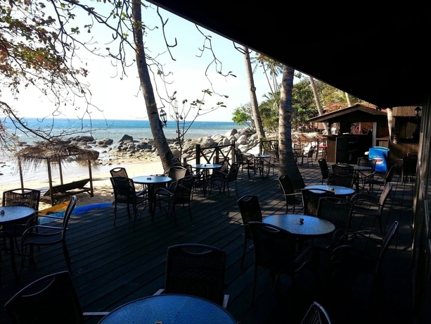 Imagen del bar/restaurante del Hotel Melina Beach Resort. Foto 3