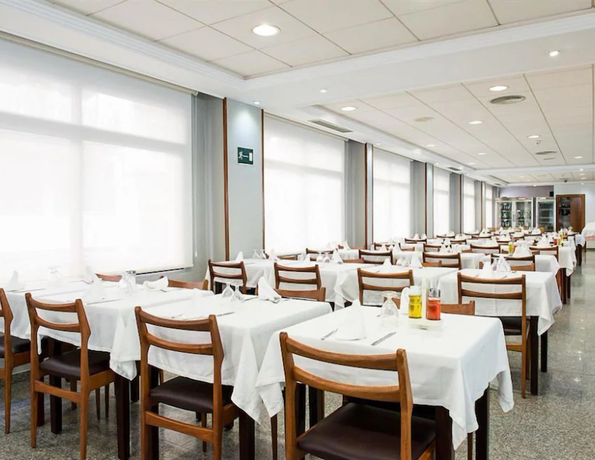 Imagen del bar/restaurante del Hotel Melina, Benidorm Centro. Foto 2