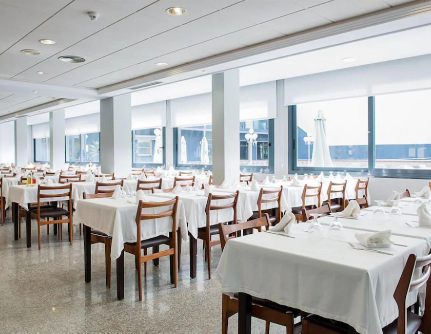 Imagen del bar/restaurante del Hotel Melina, Benidorm Centro. Foto 4
