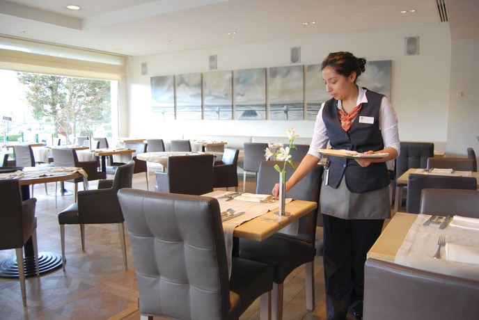 Imagen del bar/restaurante del Hotel Melinda, Ostende. Foto 3