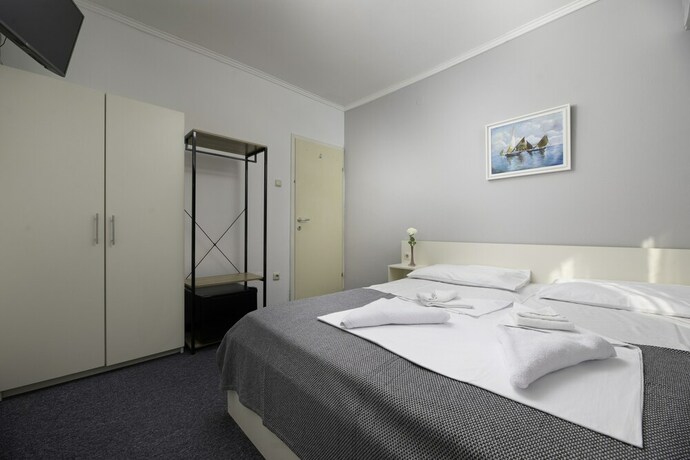 Imagen general del Hotel Meliores Rooms and Restaurant. Foto 14