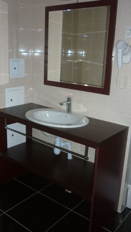 Imagen de la habitación del Hotel Meliot Spa. Foto 7